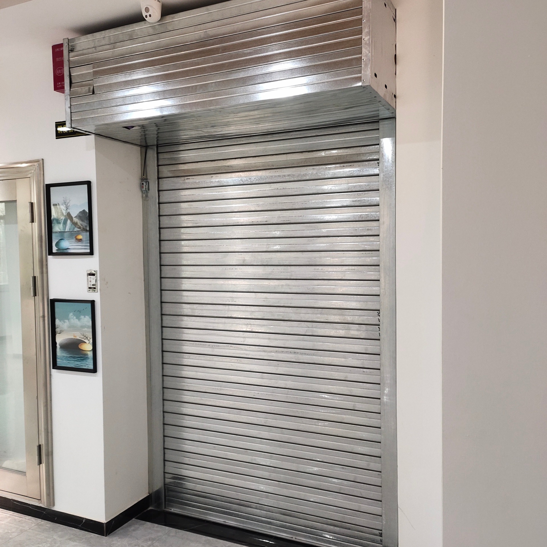 消防通道安装钢制防火卷帘门提升安全